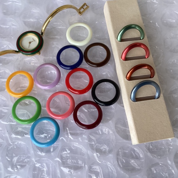 Vintage Gucci 11/12.2 Interchangeable Bezel Watch Gold Tone Near Mint Condition - Picture 4 of 10